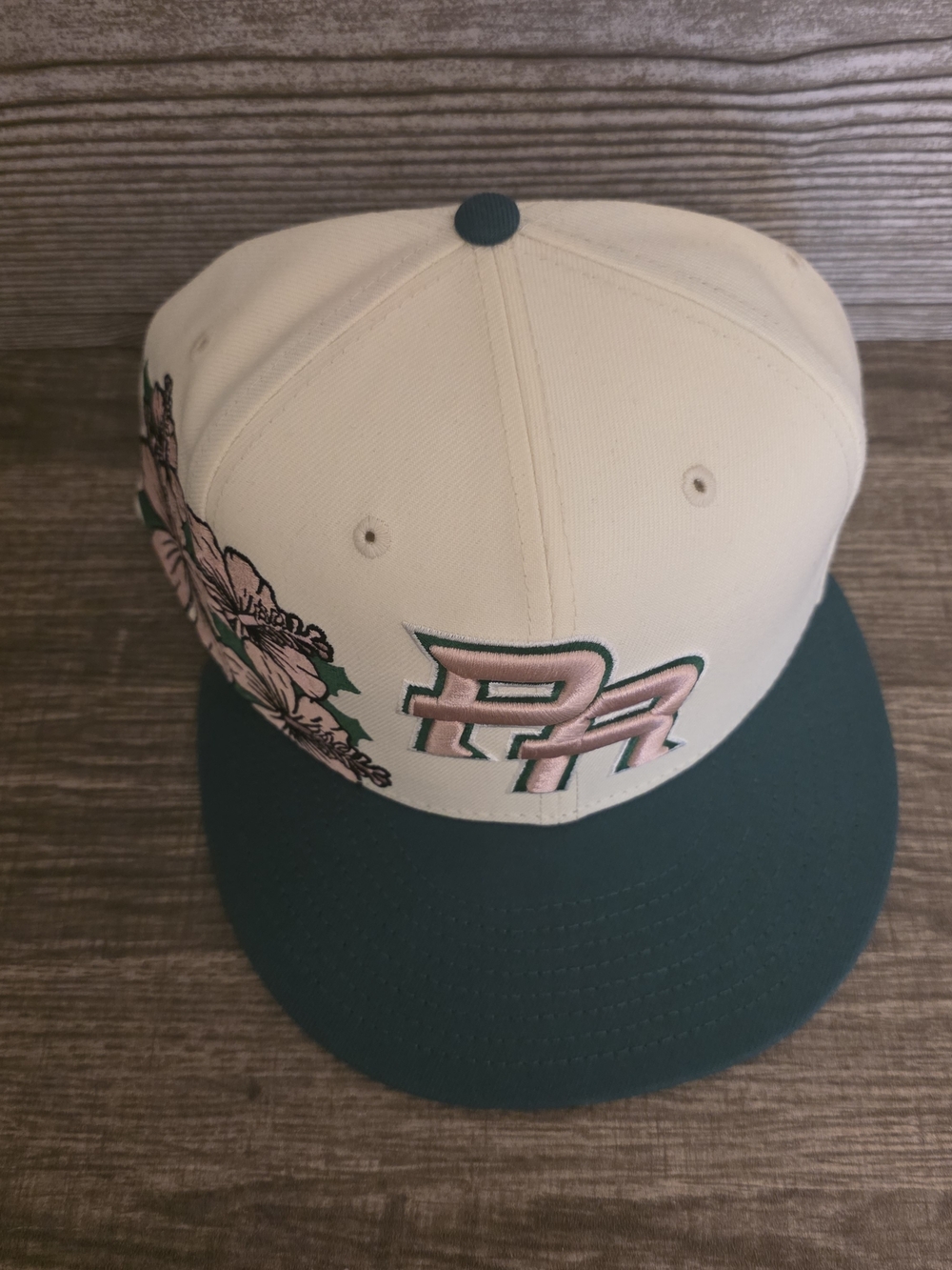 New Era PUERTO RICO 59Fifty Fitted Cap. Size 8.